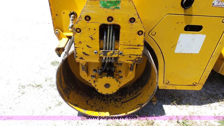 image for item L4815 Benfond TV1200 single drum vibratory roller