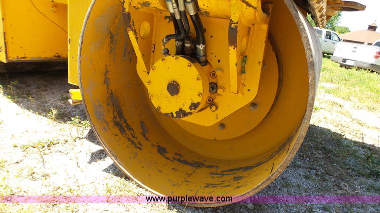 image for item L4815 Benfond TV1200 single drum vibratory roller