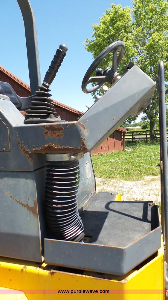 image for item L4815 Benfond TV1200 single drum vibratory roller