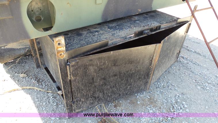 image for item L4920 Flatbed