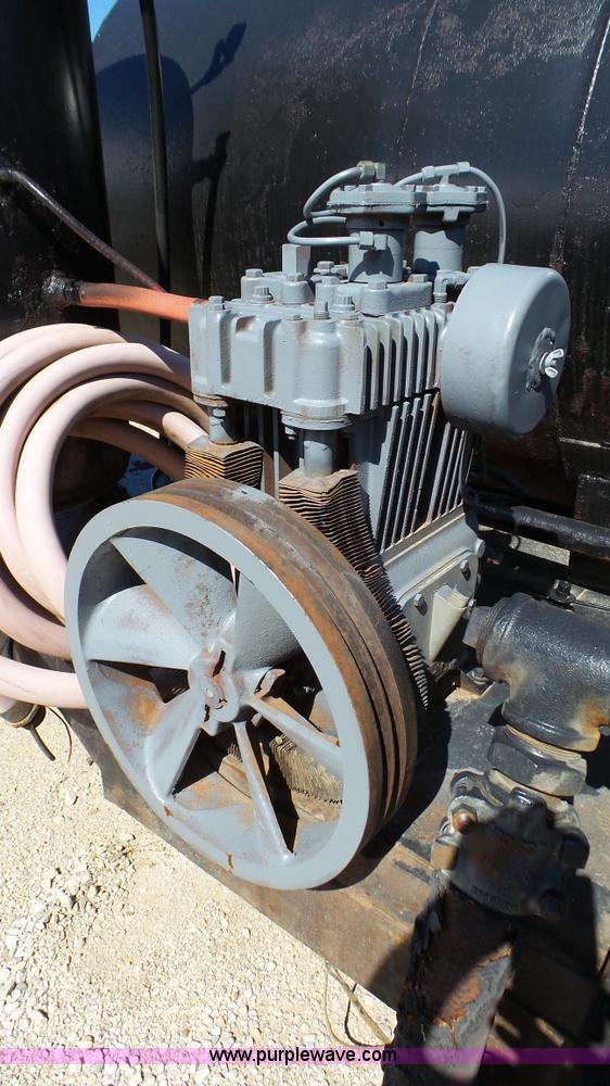 image for item L4921 Service bed