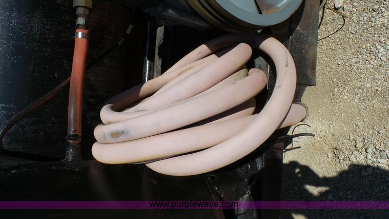 image for item L4921 Service bed