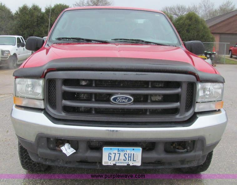 image for item L5676 2004 Ford F250 Super Duty XL pickup truck