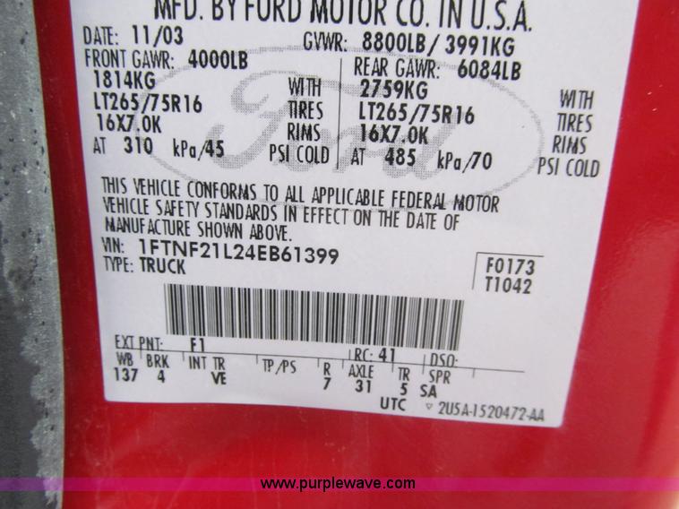 image for item L5676 2004 Ford F250 Super Duty XL pickup truck