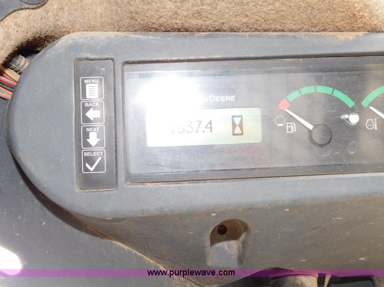 image for item L5849 2011 John Deere 328D skid steer