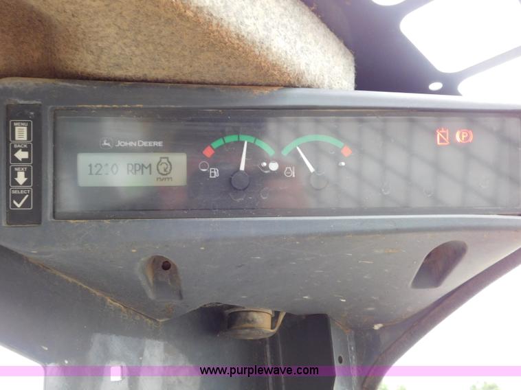 image for item L5849 2011 John Deere 328D skid steer