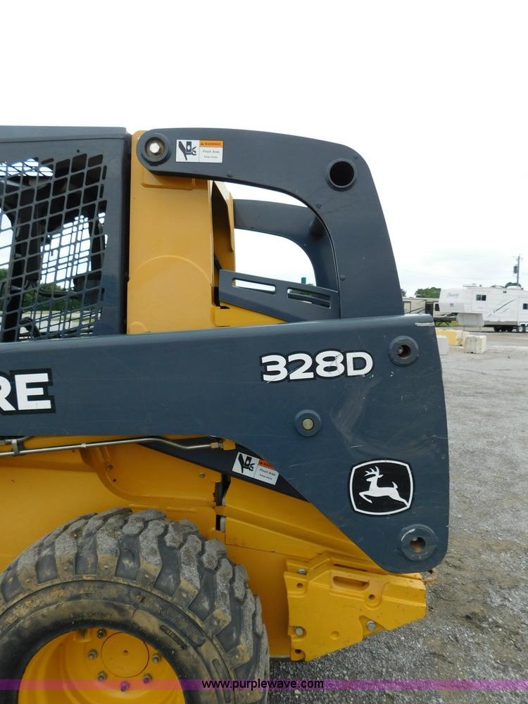 image for item L5849 2011 John Deere 328D skid steer