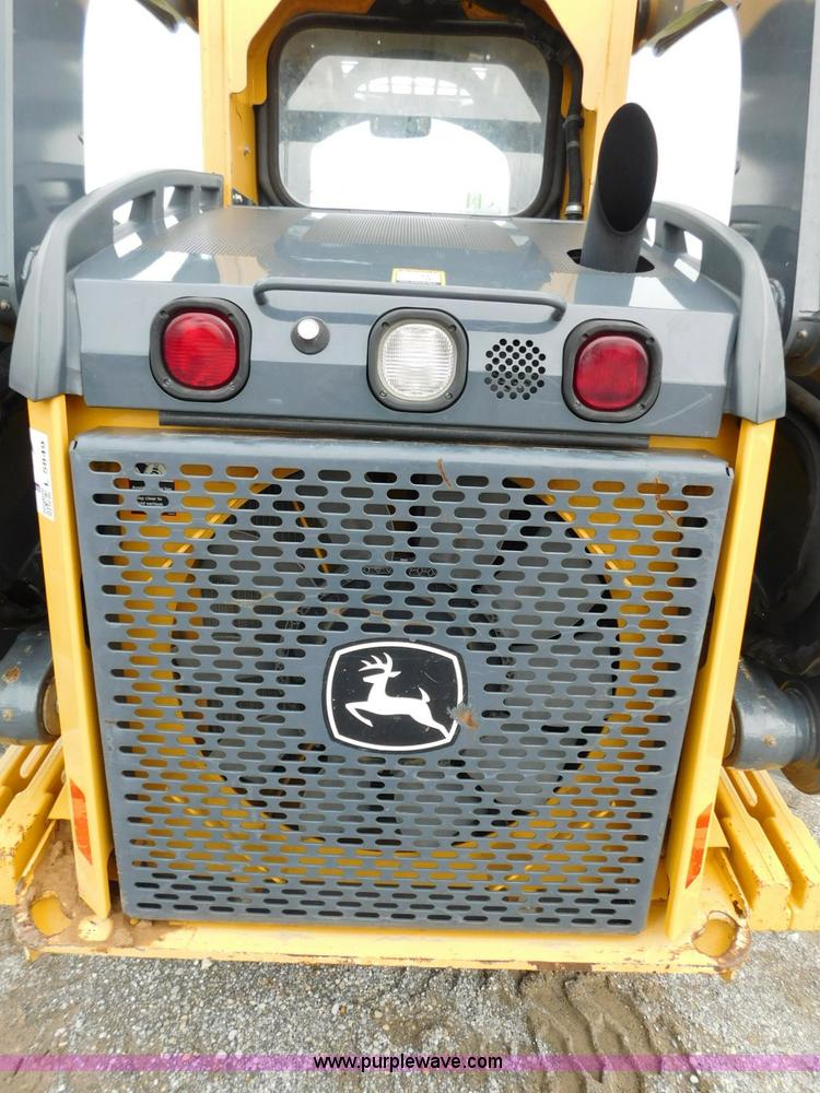 image for item L5849 2011 John Deere 328D skid steer