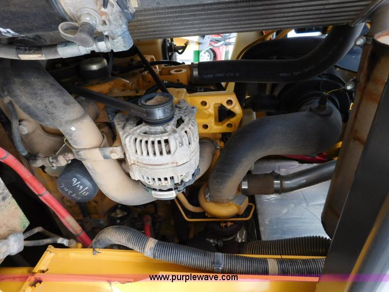 image for item L5849 2011 John Deere 328D skid steer