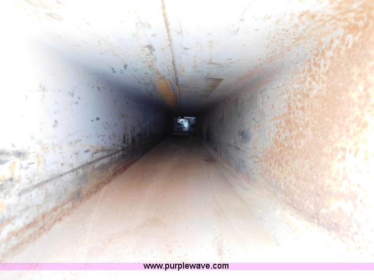 image for item L5855 2005 Ford F750 Super Duty service truck with crane