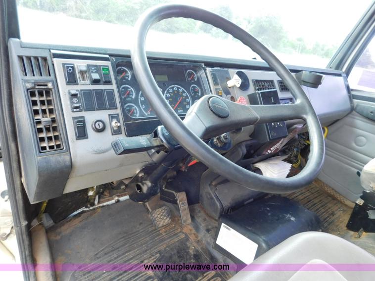 image for item L5856 2001 Freightliner FL70 service truck