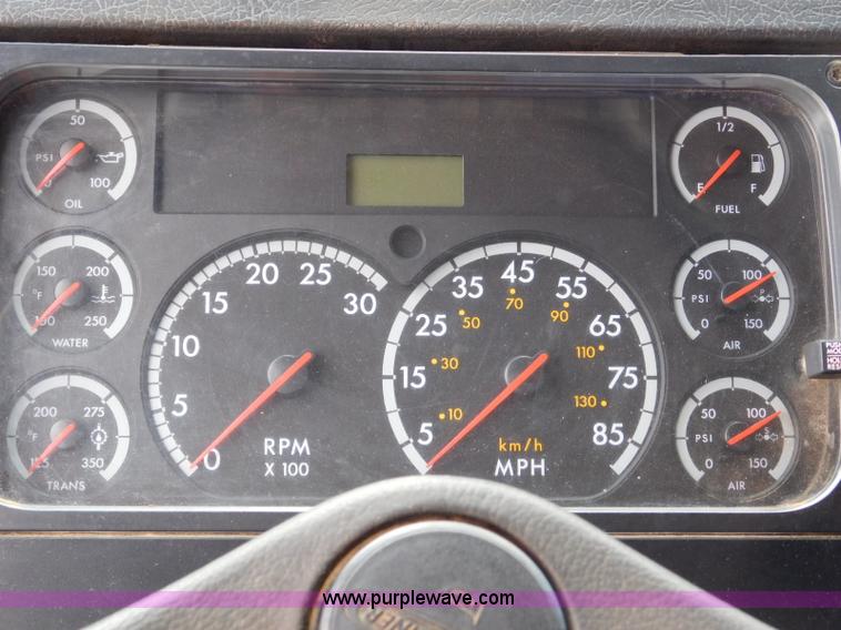 image for item L5856 2001 Freightliner FL70 service truck