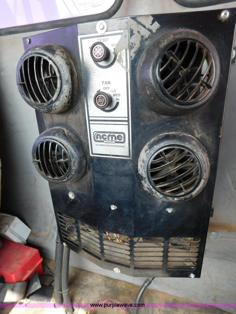 image for item L5856 2001 Freightliner FL70 service truck