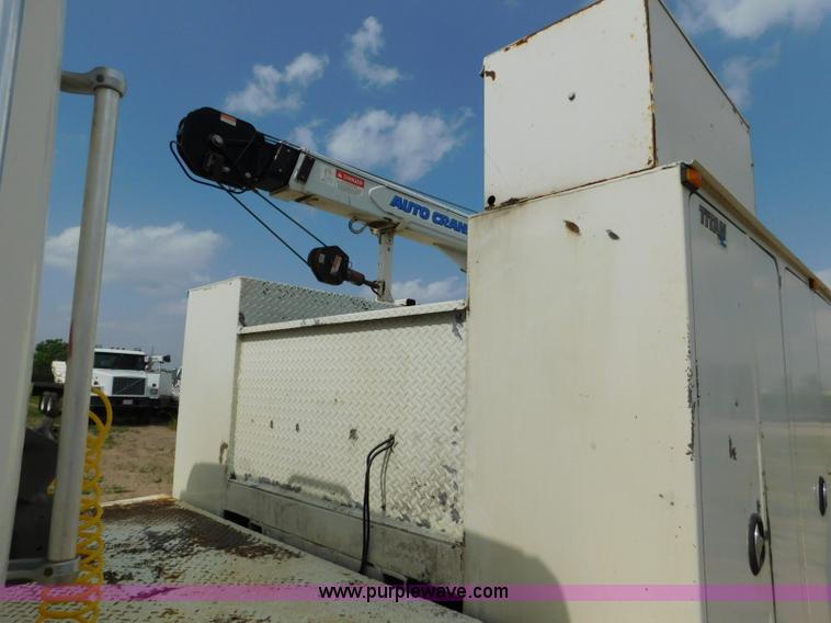 image for item L5856 2001 Freightliner FL70 service truck