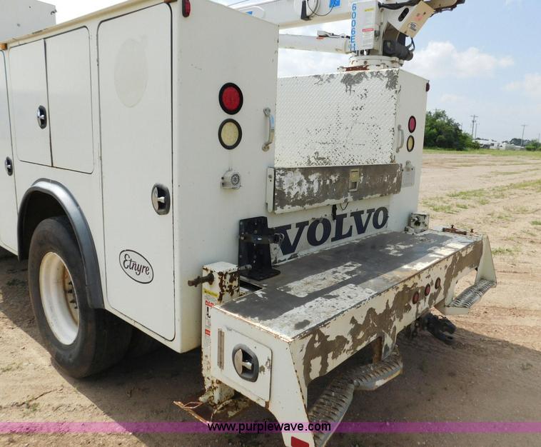 image for item L5856 2001 Freightliner FL70 service truck