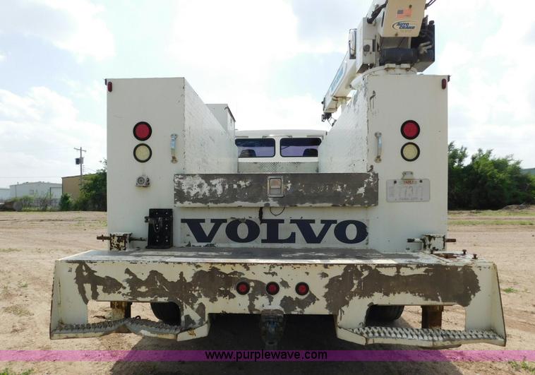 image for item L5856 2001 Freightliner FL70 service truck