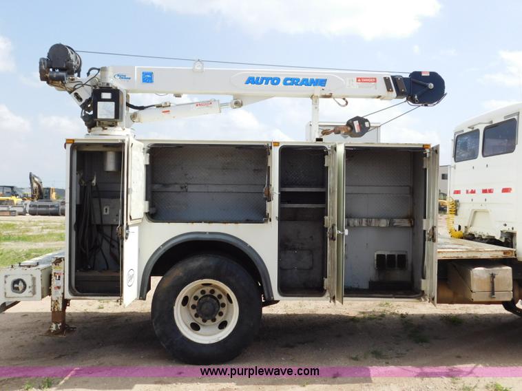 image for item L5856 2001 Freightliner FL70 service truck