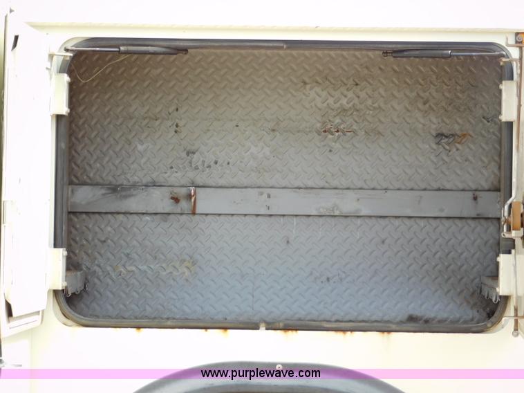 image for item L5856 2001 Freightliner FL70 service truck