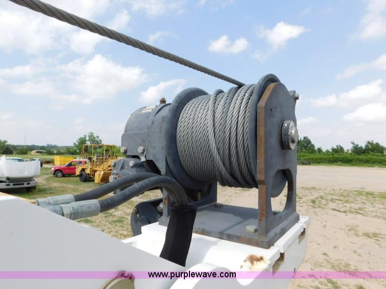 image for item L5856 2001 Freightliner FL70 service truck