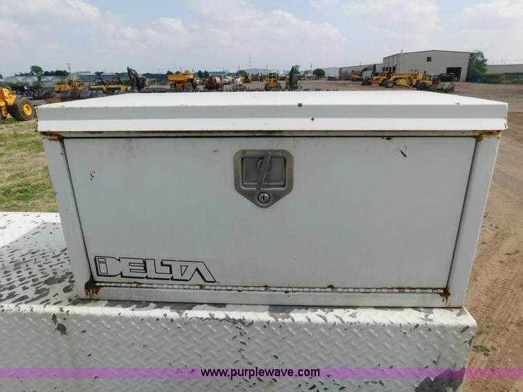 image for item L5856 2001 Freightliner FL70 service truck