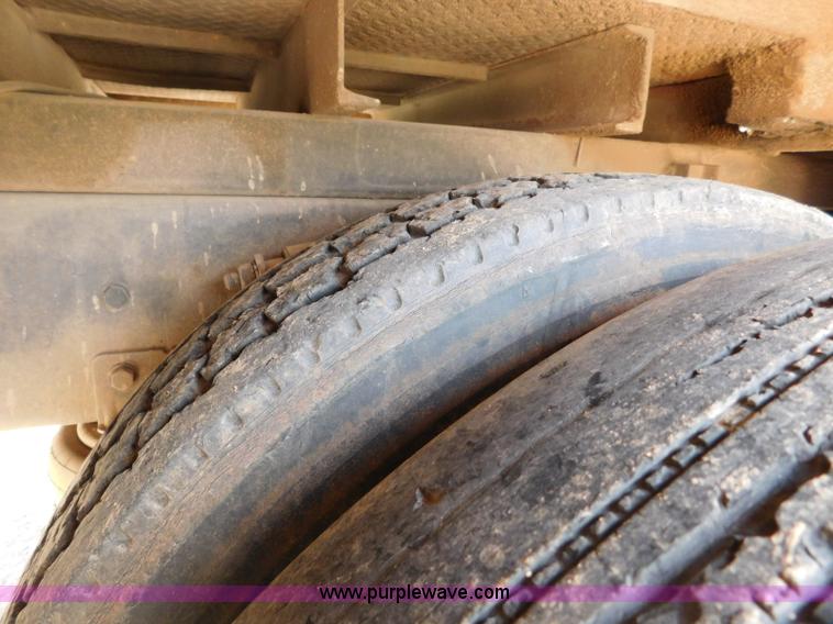 image for item L5856 2001 Freightliner FL70 service truck