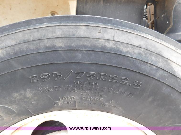 image for item L5856 2001 Freightliner FL70 service truck