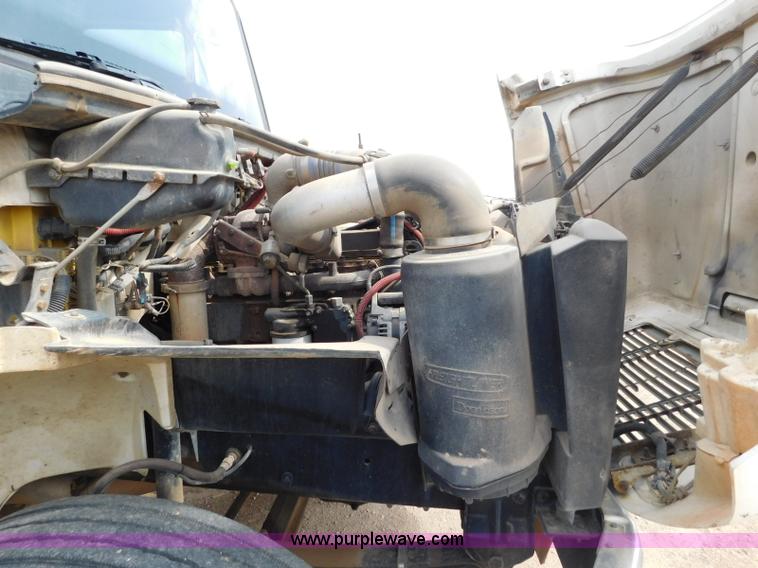 image for item L5856 2001 Freightliner FL70 service truck