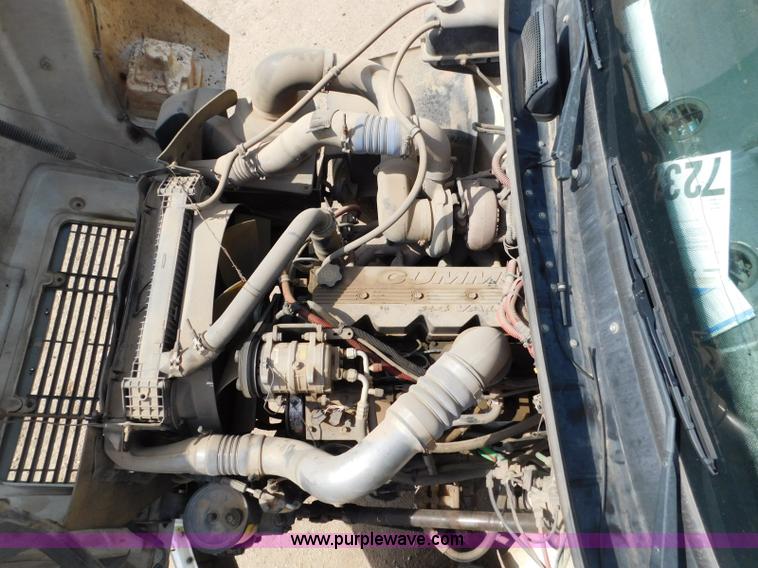 image for item L5856 2001 Freightliner FL70 service truck