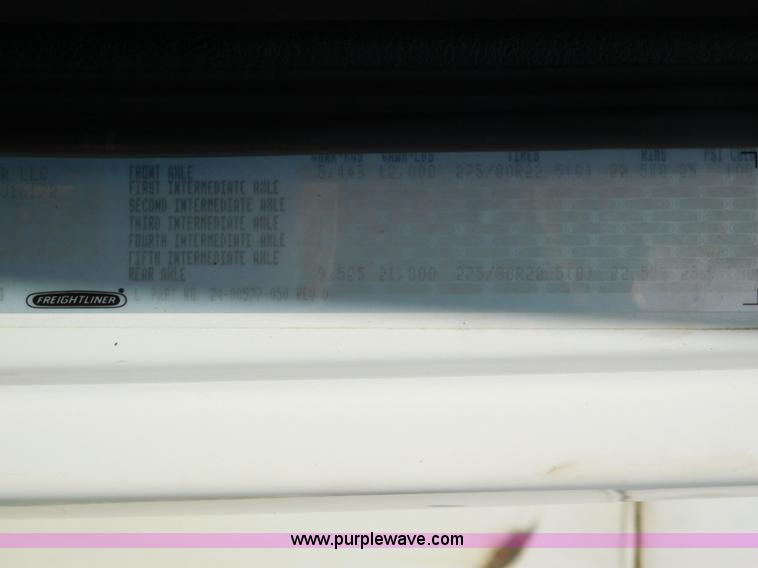 image for item L5856 2001 Freightliner FL70 service truck