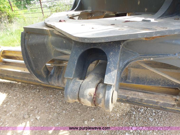 image for item L6081 2005 John Deere 770D motor grader