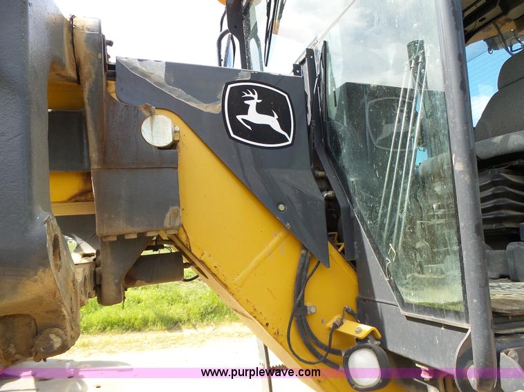 image for item L6081 2005 John Deere 770D motor grader