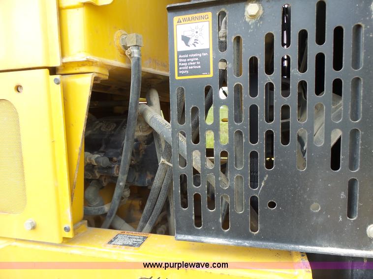 image for item L6081 2005 John Deere 770D motor grader