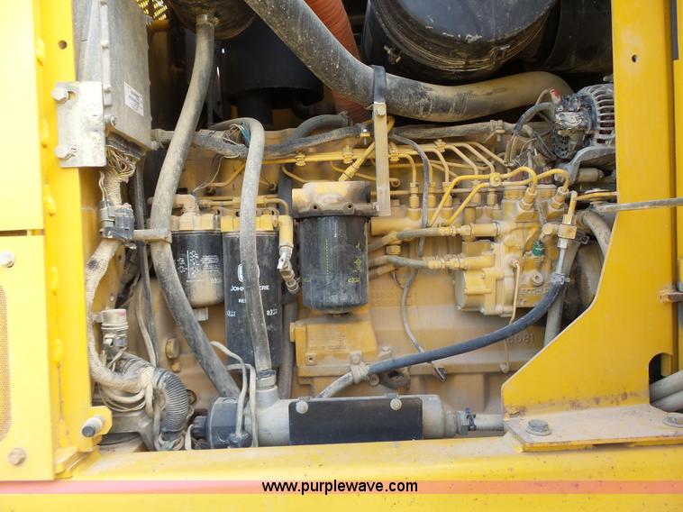 image for item L6081 2005 John Deere 770D motor grader