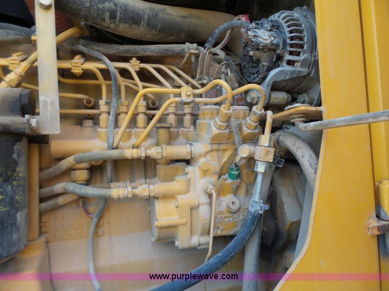 image for item L6081 2005 John Deere 770D motor grader