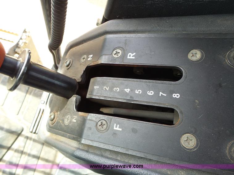 image for item L6081 2005 John Deere 770D motor grader