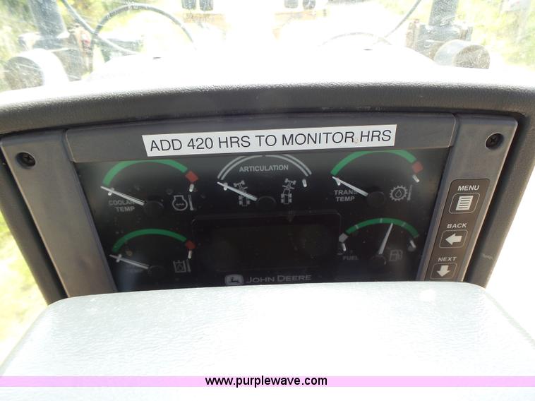 image for item L6081 2005 John Deere 770D motor grader