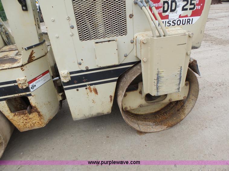image for item L6084 Ingersoll Rand DD25 double drum vibratory roller