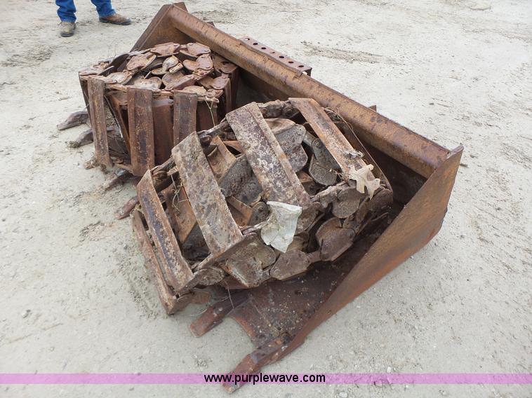 image for item L6085 Gehl SL5635 SXT skid steer