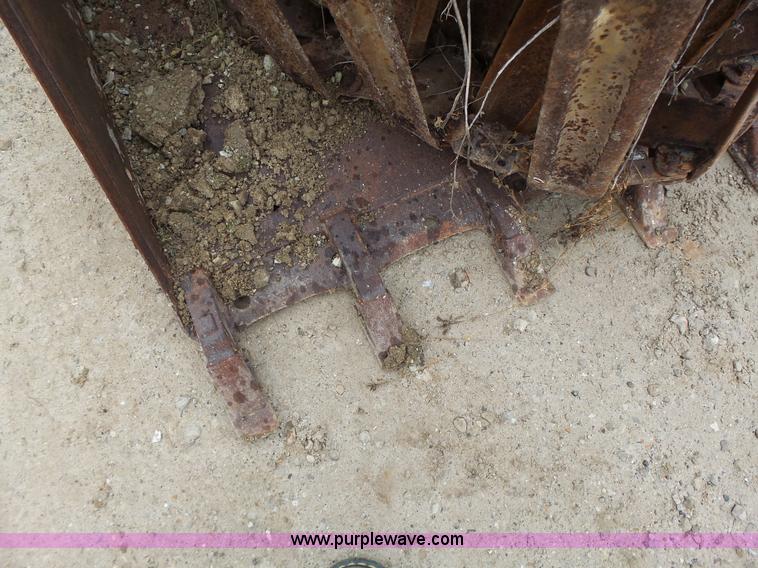 image for item L6085 Gehl SL5635 SXT skid steer