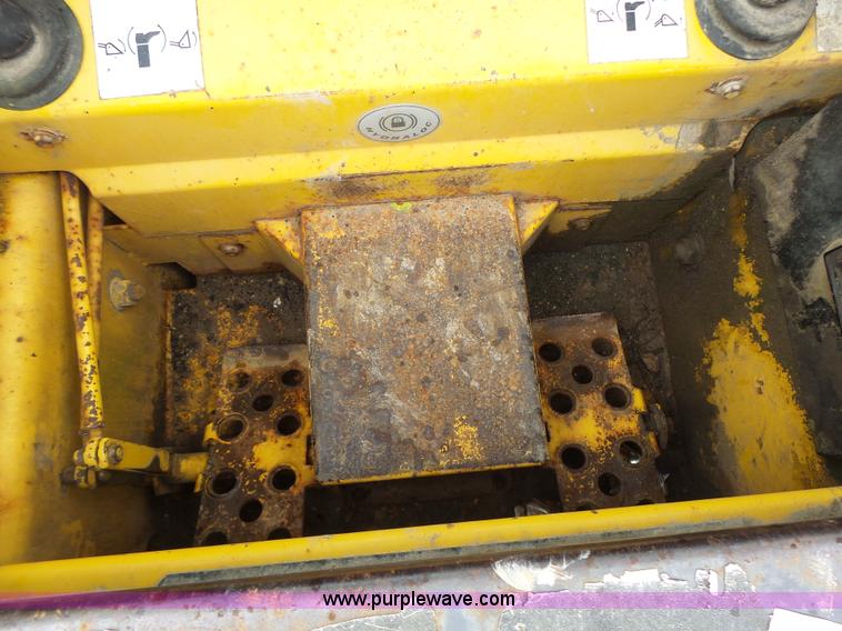 image for item L6085 Gehl SL5635 SXT skid steer