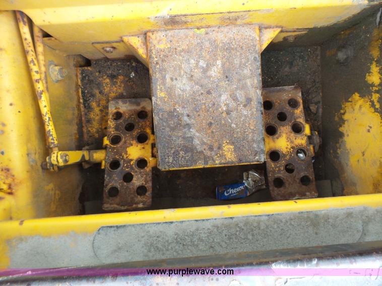 image for item L6085 Gehl SL5635 SXT skid steer