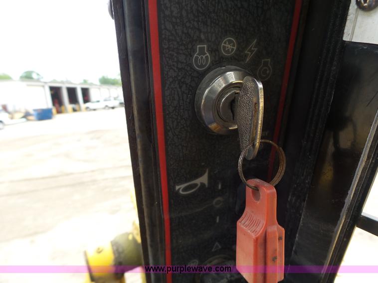 image for item L6085 Gehl SL5635 SXT skid steer