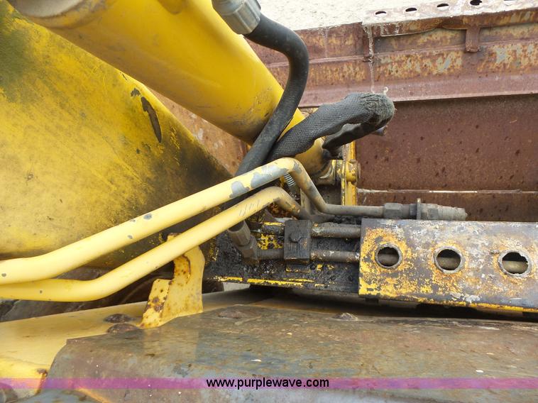 image for item L6085 Gehl SL5635 SXT skid steer