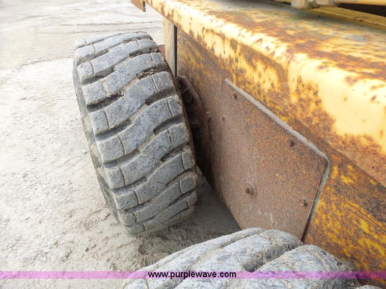 image for item L6085 Gehl SL5635 SXT skid steer