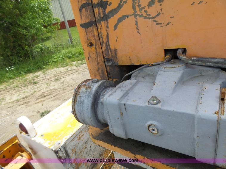 image for item L6086 1990 International 4900 digger derrick truck