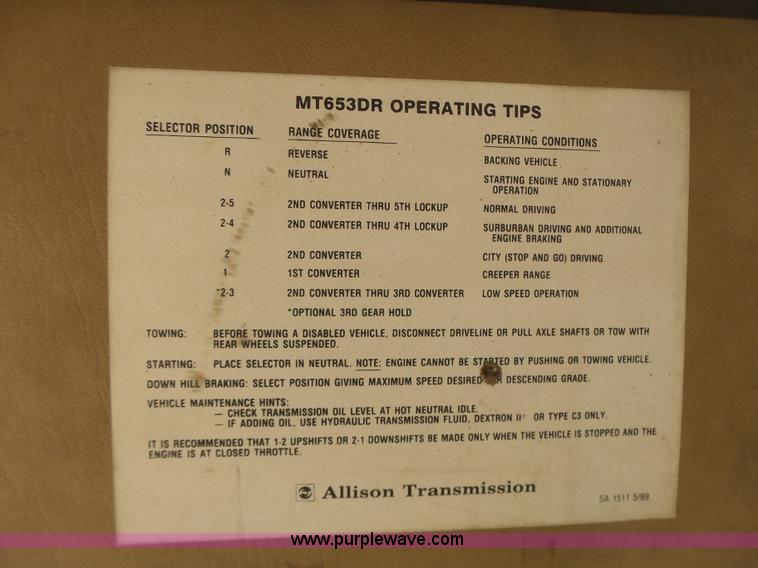 image for item L6086 1990 International 4900 digger derrick truck