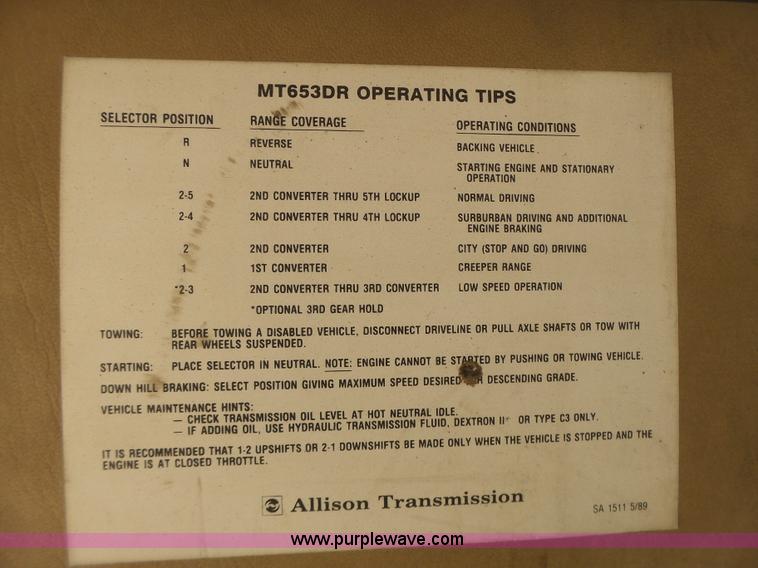 image for item L6086 1990 International 4900 digger derrick truck