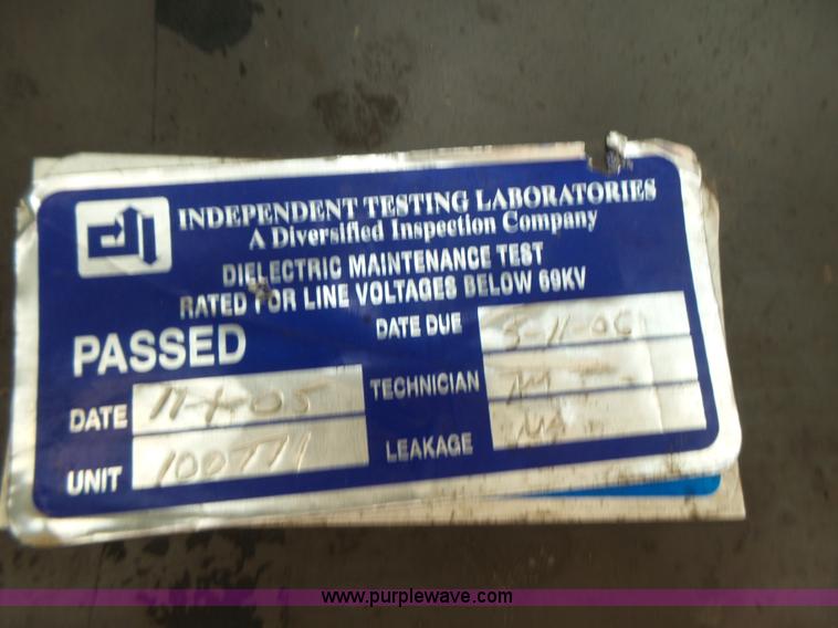 image for item L6086 1990 International 4900 digger derrick truck