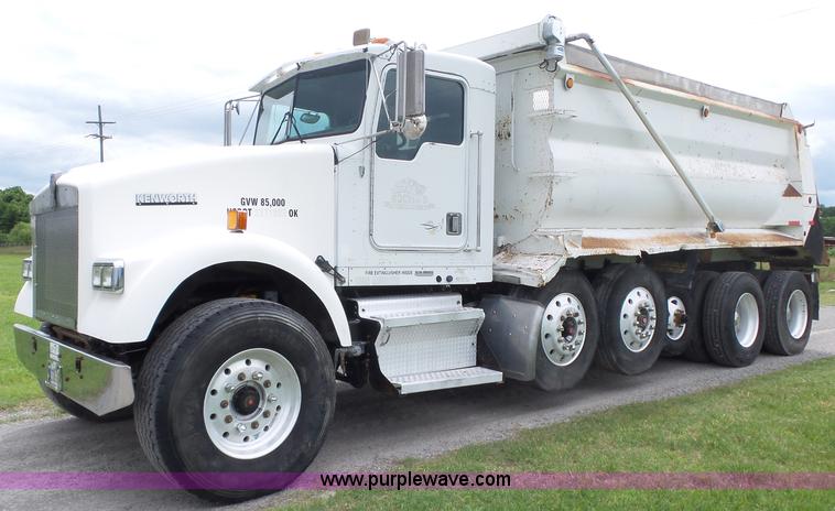 image for item L6363 1998 Kenworth W900 dump truck