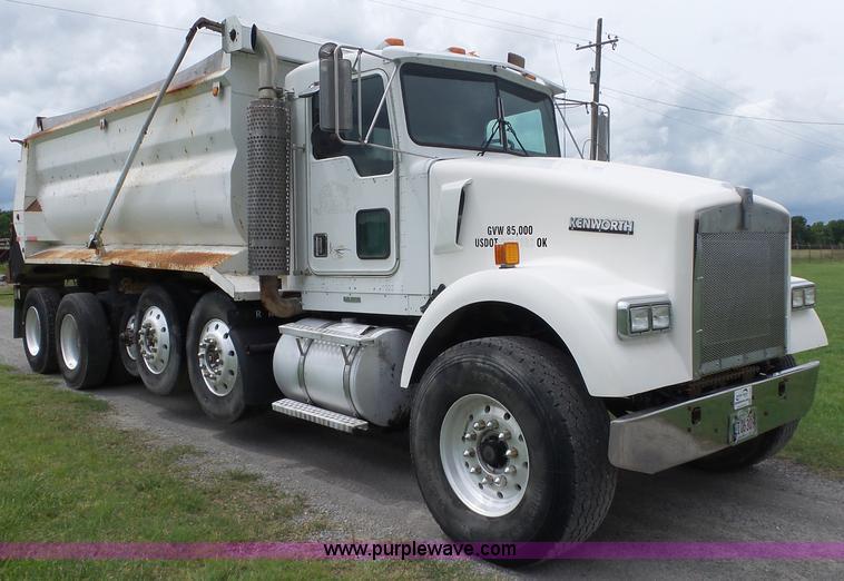 image for item L6363 1998 Kenworth W900 dump truck